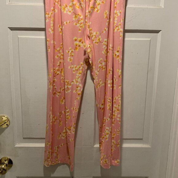 Natori~ NWT!!~ (Retail: 140) Luxurious Pajamas - Picture 13 of 15